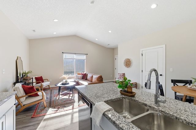 736 W 50th Ct S, Wichita, KS 67217