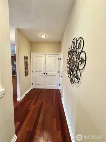 762 Ilwaco Place NE, Renton, WA 98059