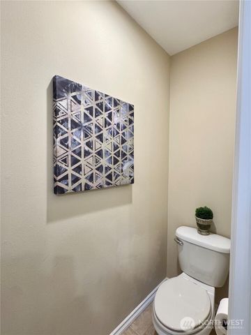 762 Ilwaco Place NE, Renton, WA 98059