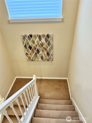 762 Ilwaco Place NE, Renton, WA 98059