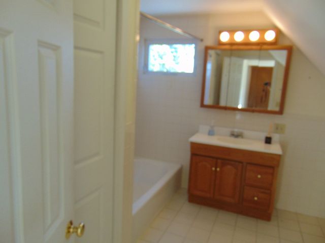 260 Newbury Ave, Quincy, MA 02171