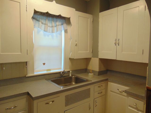 260 Newbury Ave, Quincy, MA 02171