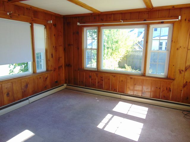 260 Newbury Ave, Quincy, MA 02171