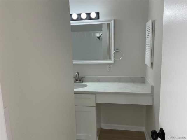 7495 E Quincy Avenue 305, Denver, CO 80237
