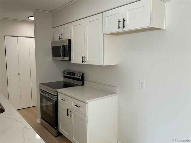 7495 E Quincy Avenue 305, Denver, CO 80237