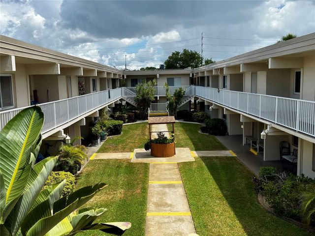 6700 1ST AVENUE S 103, St Petersburg, FL 33707
