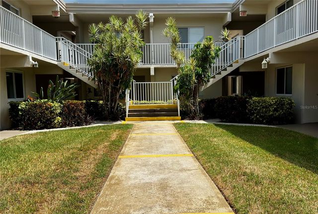 6700 1ST AVENUE S 103, St Petersburg, FL 33707