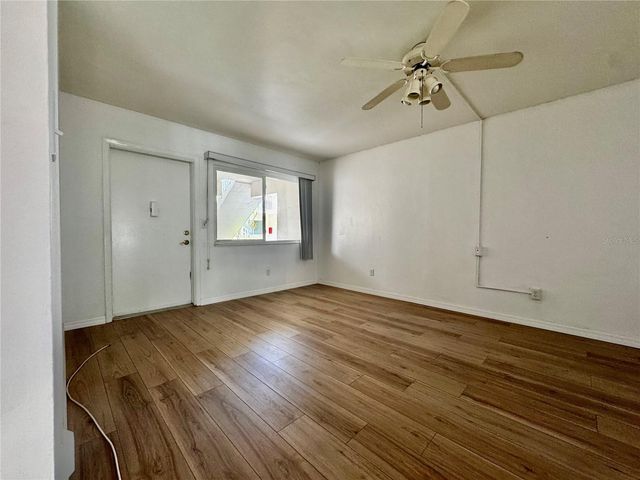 6700 1ST AVENUE S 103, St Petersburg, FL 33707