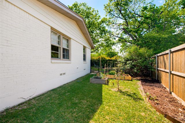 11216 Flamingo, Dallas, TX 75218