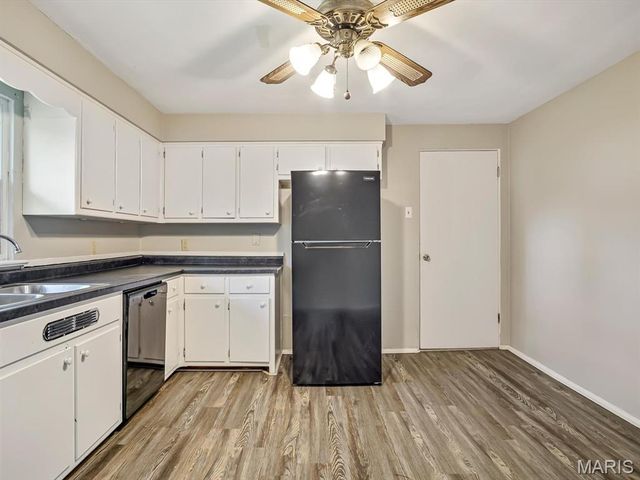 101 Glencoe Drive, Belleville, IL 62221