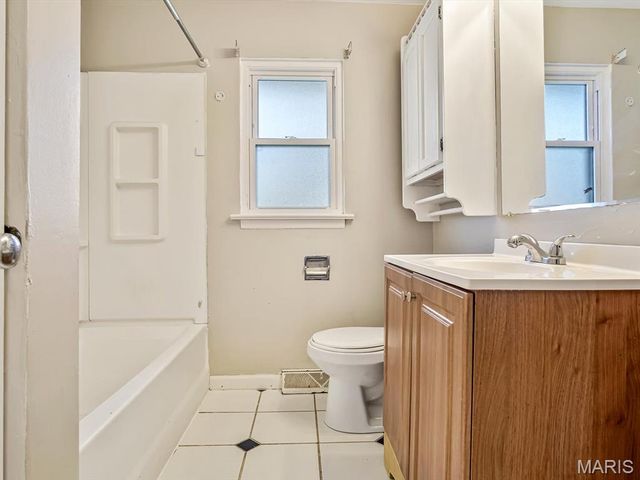 101 Glencoe Drive, Belleville, IL 62221