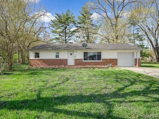 101 Glencoe Drive, Belleville, IL 62221