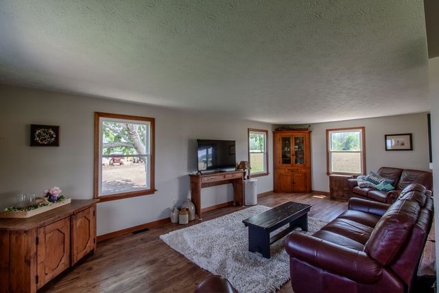 3360 Kenyon Road, Williamson, NY 14589