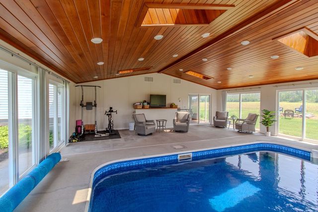 3360 Kenyon Road, Williamson, NY 14589
