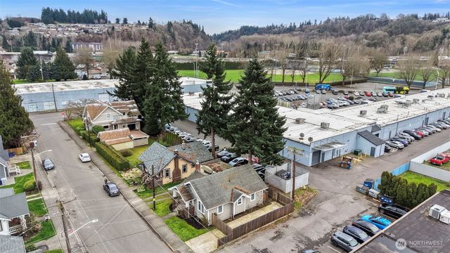 1203 N 2nd Street, Renton, WA 98057