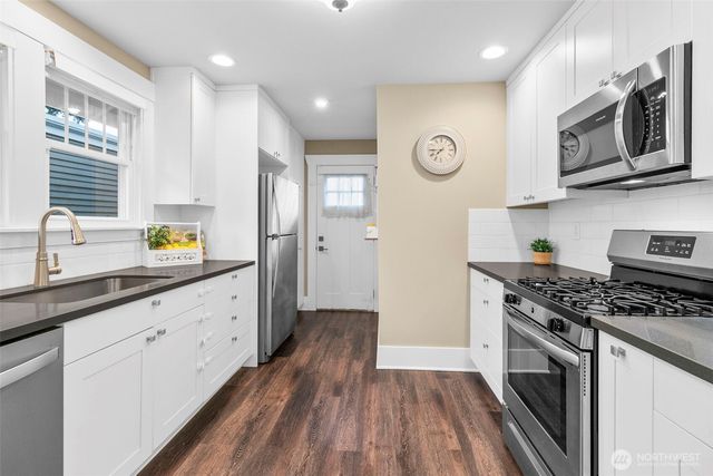 1203 N 2nd Street, Renton, WA 98057