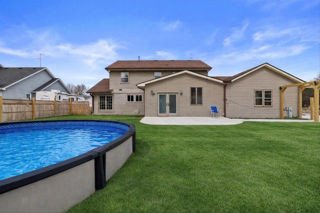 2205 2nd STREET, Kenosha, WI 53140