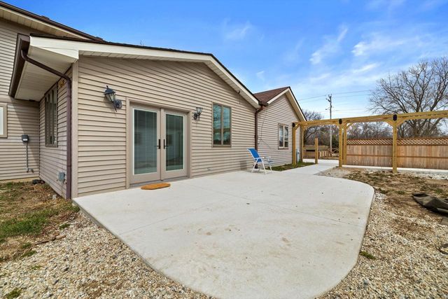 2205 2nd STREET, Kenosha, WI 53140