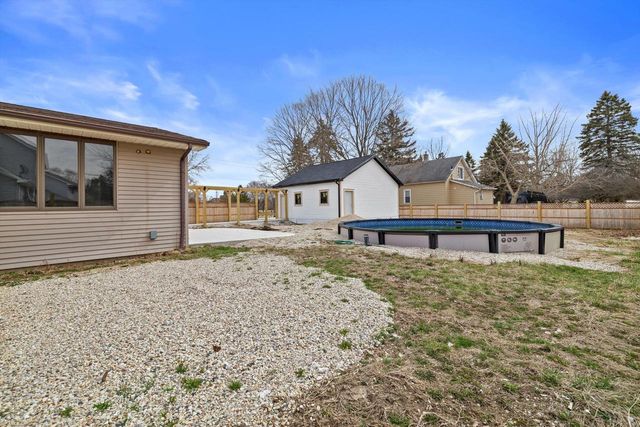 2205 2nd STREET, Kenosha, WI 53140