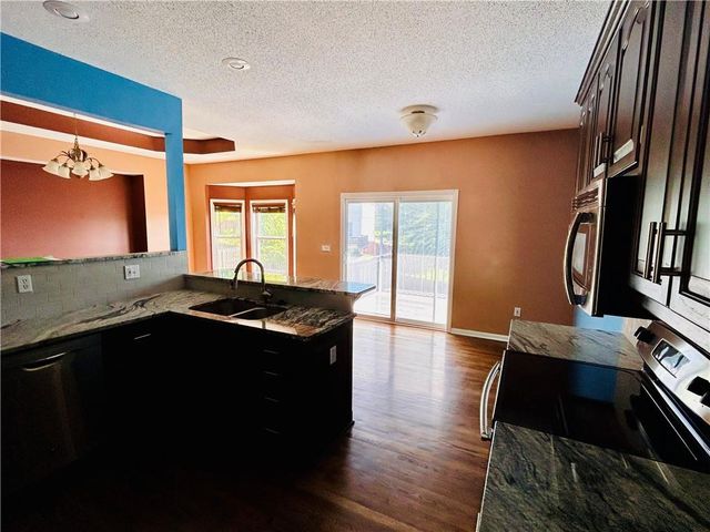 14503 Shamrock Way, Smithville, MO 64089