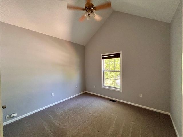 14503 Shamrock Way, Smithville, MO 64089