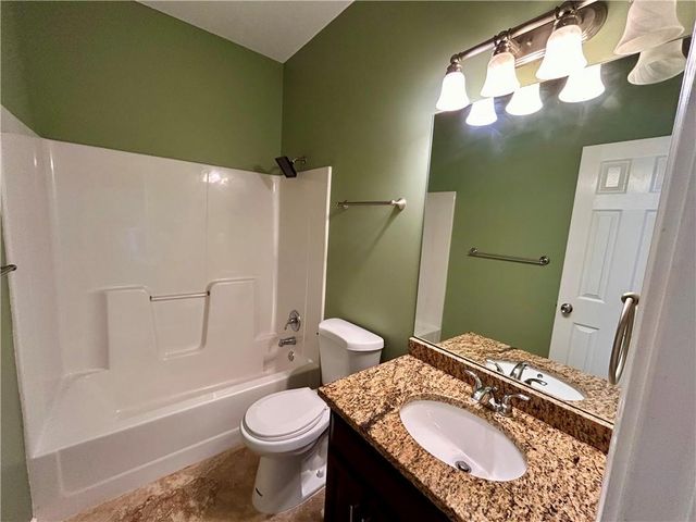 14503 Shamrock Way, Smithville, MO 64089