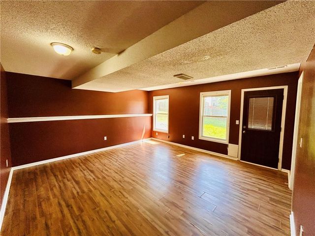 14503 Shamrock Way, Smithville, MO 64089