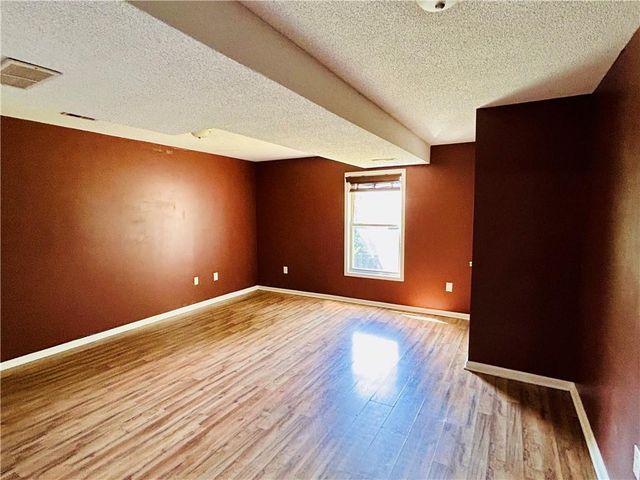 14503 Shamrock Way, Smithville, MO 64089