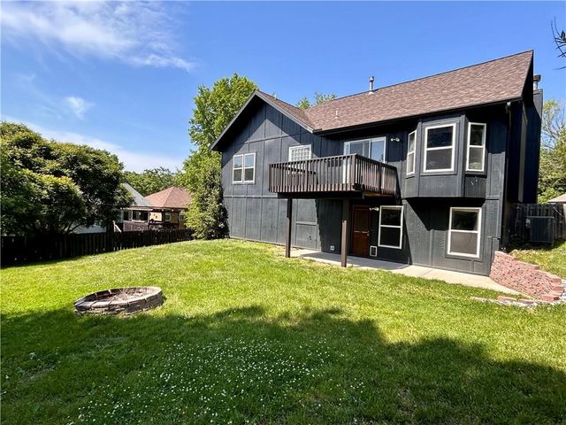 14503 Shamrock Way, Smithville, MO 64089