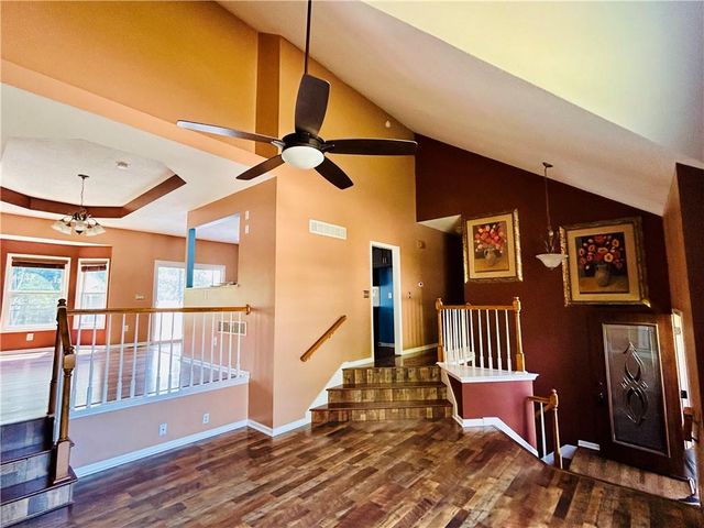 14503 Shamrock Way, Smithville, MO 64089