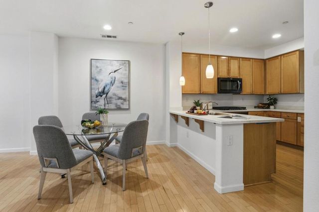 745 Mente Linda Loop, Milpitas, CA 95035