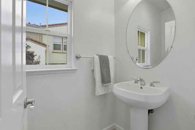 745 Mente Linda Loop, Milpitas, CA 95035