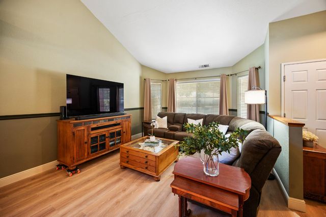 321 High Point Ct, Modesto, CA 95357