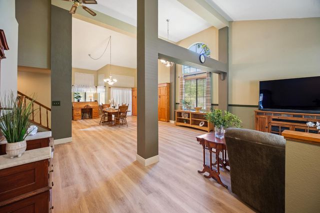 321 High Point Ct, Modesto, CA 95357