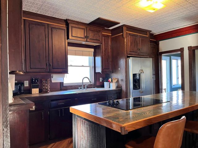 9630 Main Street, Veseli, MN 55046