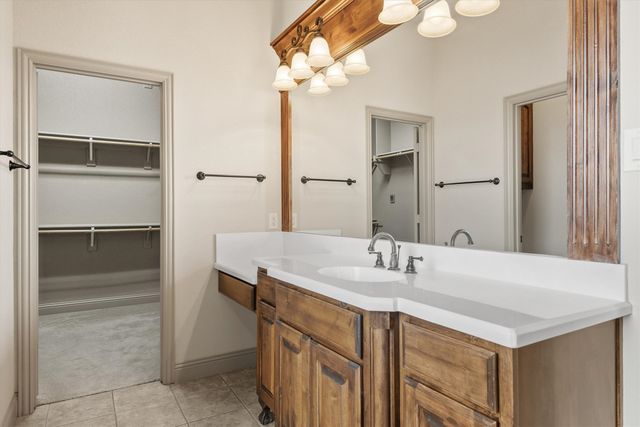 3231 Baylor Boulevard, Midlothian, TX 76065