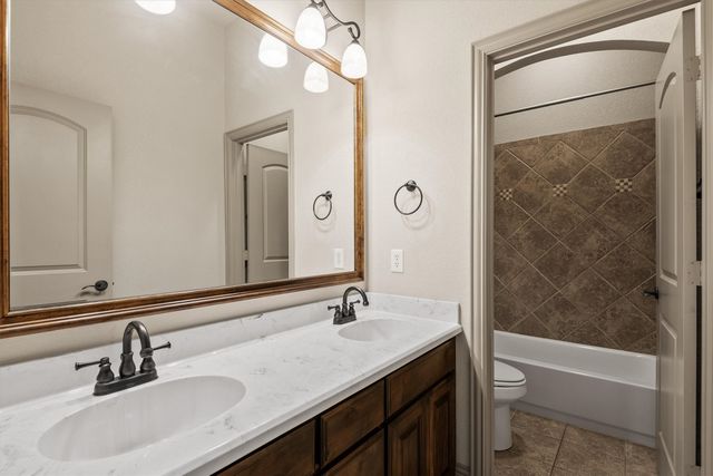 3231 Baylor Boulevard, Midlothian, TX 76065