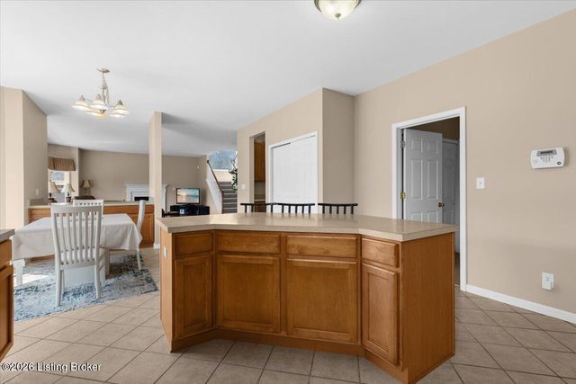 3419 Stony Farm Dr, Louisville, KY 40299