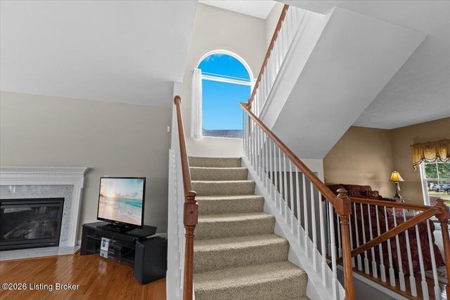 3419 Stony Farm Dr, Louisville, KY 40299