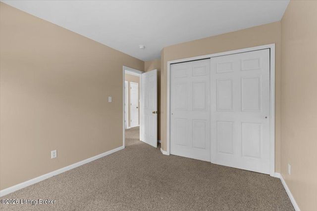 3419 Stony Farm Dr, Louisville, KY 40299