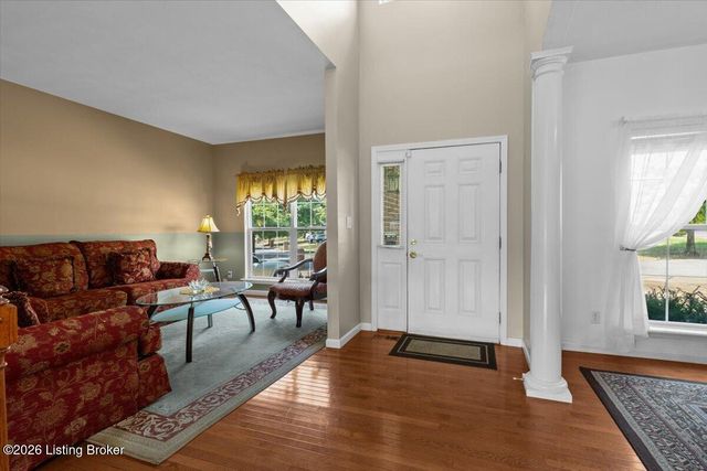 3419 Stony Farm Dr, Louisville, KY 40299