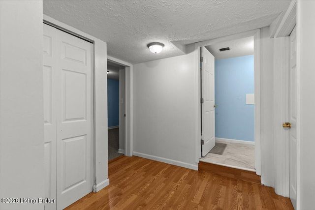 3419 Stony Farm Dr, Louisville, KY 40299