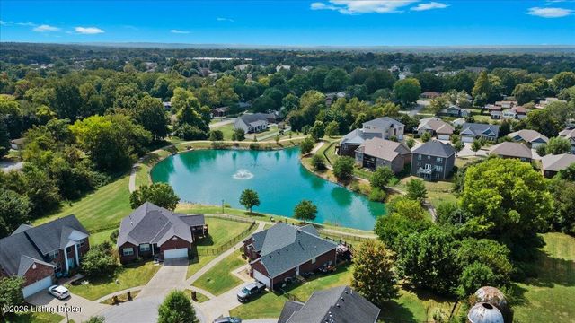 3419 Stony Farm Dr, Louisville, KY 40299