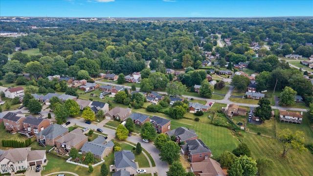 3419 Stony Farm Dr, Louisville, KY 40299