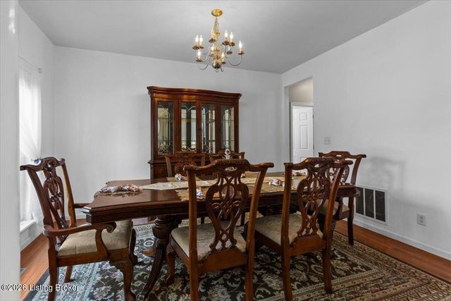 3419 Stony Farm Dr, Louisville, KY 40299