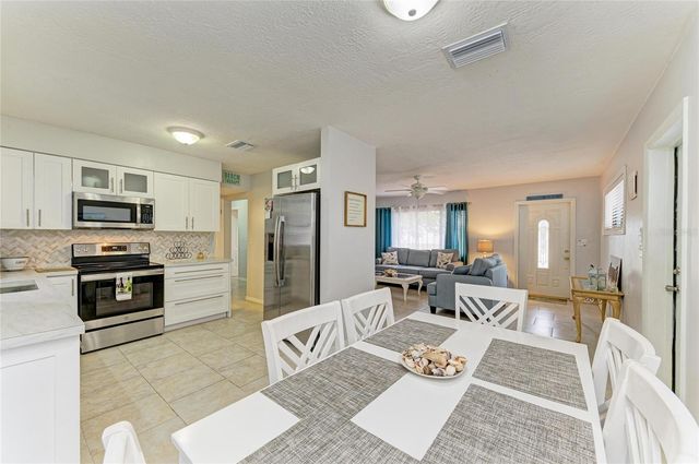 4424 87TH ST CT W STREET W, Bradenton, FL 34210