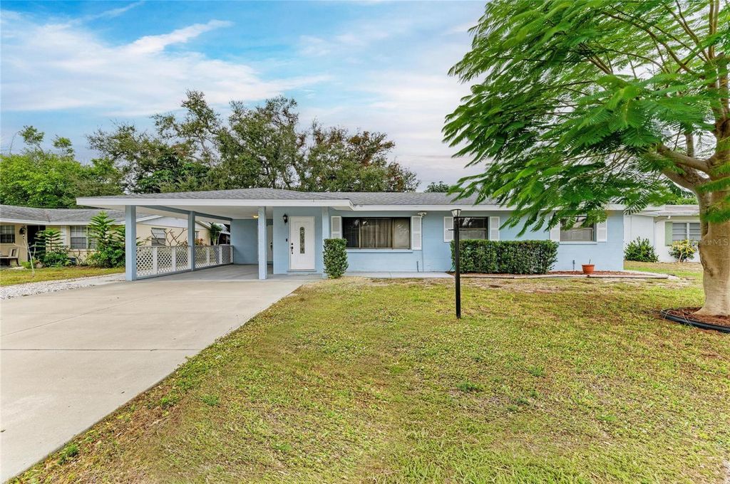 Image 2 of property listing at 4424 87TH ST CT W STREET W, Bradenton, FL 34210