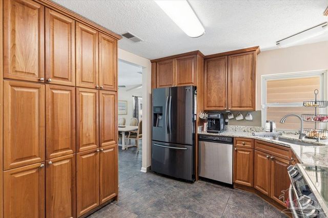 2826 Lido Blvd, Gulf Breeze, FL 32563