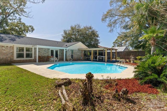 2826 Lido Blvd, Gulf Breeze, FL 32563