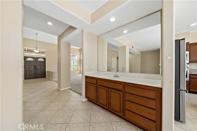 42025 Boothill Lane, Murrieta, CA 92562